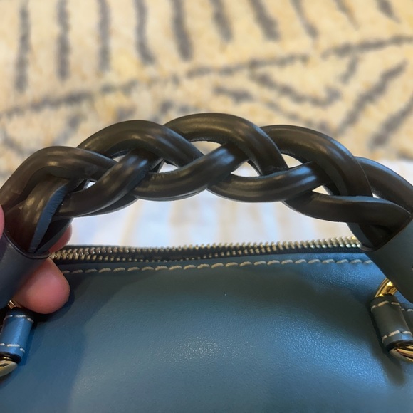 Authentic New Chloé Daria Crossbody- Retail $1,450 - Picture 12 of 15